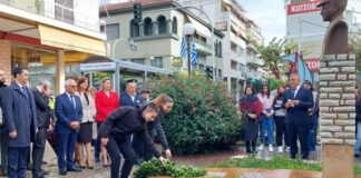 Οι «επίσημοι» του Αγρινίου ας παραδειγματιστούν από τις υποκλίσεις Γεραπετρίτη