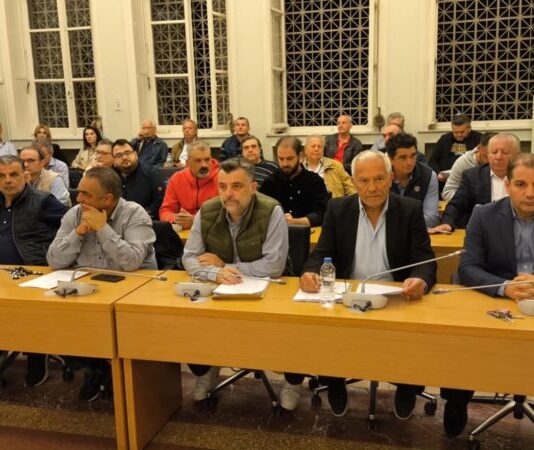 Ενιαία και αδιαίρετος… όσο υπάρχει προοπτική εξουσίας