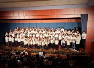 Η Χριστουγεννιάτικη εκδήλωση των Αρσακείων Εκπαιδευτηρίων στο Μεσολόγγι