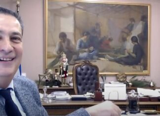 Τα παιδικά του χρόνια θυμήθηκε ο Κυρίζογλου κοιτώντας πίσω από τον Παπαναστασίου