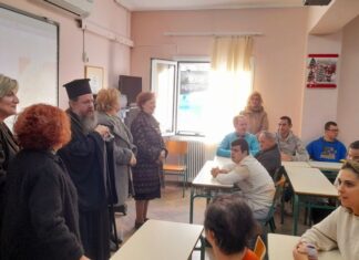 Επίσκεψη του Μητροπολίτη Δαμασκηνού στο Εργαστήρι «Παναγία Ελεούσα» στο Μεσολόγγι