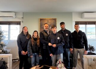 Απένειμε τιμητική πλακέτα στον Δήμαρχο Μεσολογγίου ο Ναυτικός Όμιλος