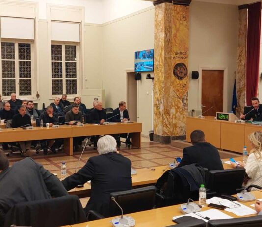 Mάλλον δεν γνώριζε τίποτα για τον Πρύτανη η δημοτική ομάδα