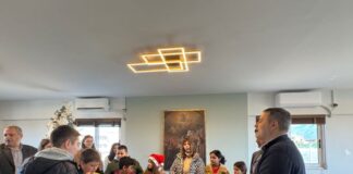 Κάλαντα στο Δήμαρχο Μεσολογγίου από τους μαθητές του Δημητρούκειου Ειδικού Δημοτικού Σχολείου