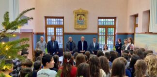 Το Δημαρχείο Ναυπακτίας πλημμύρισε παιδικές φωνές και χριστουγεννιάτικες μελωδίες!