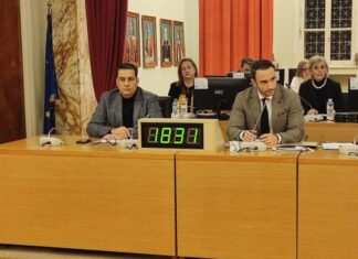 Τεράστιος πολιτικά ο Παπαναστασίου – Παρ’ ολίγον να αποσπάσει και το «ευχαριστώ» της αντιπολίτευσης!