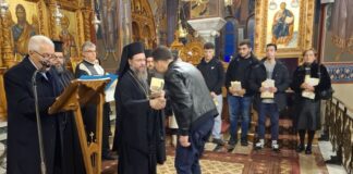 Αγρίνιο: Χρηματική ενίσχυση 183 πολυτέκνων οικογενειών από τη Μονή Βατοπαιδίου