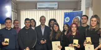 Εισαχθέντες στην Ιατρική βράβευσε ο Ιατρικός Σύλλογος Αγρινίου