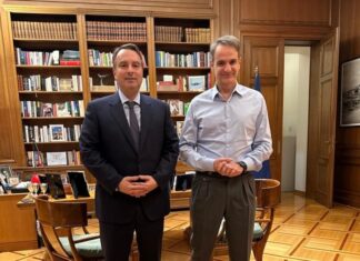 – Γιατί, μου τον φέρατε αυτόν εδώ; Δεν χρειάζεται αυτός «μασάζ», ούτε ερώτηση δεν έχει τολμήσει να κάνει!