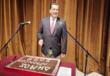 Ο μαέστρος δεν απέχει και πολύ από το μαγίστρο