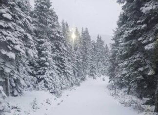 Έντονες χιονοπτώσεις στα ορεινά της Αιτωλοακαρνανίας