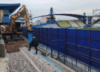 Γήπεδο Παναιτωλικού: Έπιασαν δουλειά οι μπουλντόζες!