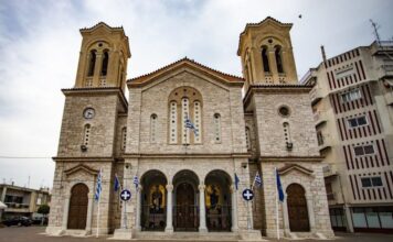 Μεσολόγγι: Προσδοκίες για έσοδα μέσω του «Άξιον Εστί», αλλά και φόβοι για διαφυγόντα από τους πλανόδιους