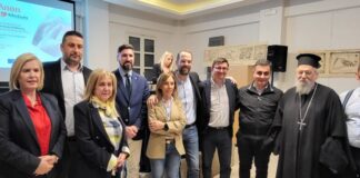 «Κλικ Ζωής»: Παρουσιάστηκε στη Ναύπακτο η δωρεάν υπηρεσία για την 24ωρη υποστήριξη ηλικιωμένων και ΑμεΑ