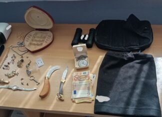 Εξιχνιάστηκαν 10 κλοπές και διαρρήξεις στη Ναύπακτο – Δύο συλλήψεις για διακεκριμένες κλοπές