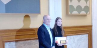 Τιμητική διάκριση για μαθήτρια του 2ου ΓΕΛ Μεσολογγίου σε διαγωνισμό ποίησης