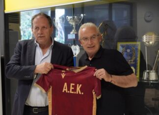 1.000 καθίσματα στο Δήμο Αμφιλοχίας για τις αθλητικές υποδομές του δωρίζει η ΑΕΚ Βetsson BC