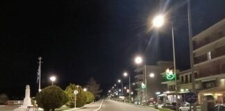 Εγκαταστάθηκαν τα νέα φωτιστικά led στην παραλιακή οδό της Αμφιλοχίας