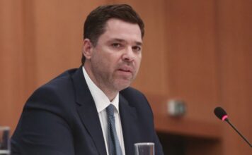 Τα φάλτσα του υφυπουργού Κοντογεώργη