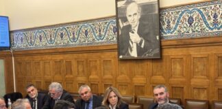 Oι αλιείς της Ελλάδας στα γραφεία του ΠΑΣΟΚ στη Βουλή με πρωτοβουλία Σταρακά