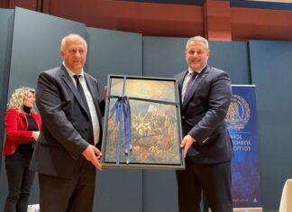 Oι κοινές ιστορικές πληγές και αρετές ενώνουν το Μεσολόγγι με τη Χίο