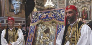 Η εικόνα της Παναγίας «Άξιον Εστί» του χρόνου στο Μεσολόγγι – Ήχησαν χαρμόσυνα οι καμπάνες