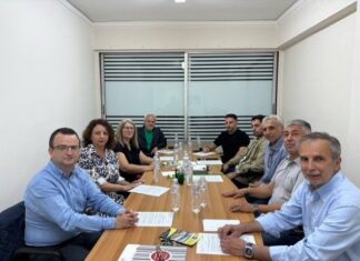 Συνάντηση ΣΕΕΔΑ με Σύλλογο Υπάλληλων ΔΟΥ Αγρινίου: Συλλογική προσπάθεια για να παραμείνουν οι ΔΟΥ