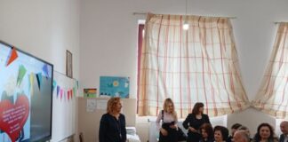 4ο Δημοτικό Σχολείο Αγρινίου: Εκδήλωση με καλεσμένους τους παππούδες και τις γιαγιάδες