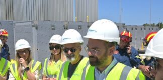 H απάντηση Φαρμάκη με το έργο, που τάχα «έθαβε»