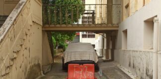 Πάρκινγκ για λίγους και «εκλεκτούς» οι Καπναποθήκες Παπαστράτου;