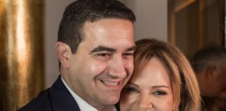 «Λαέ του Πύργου, έλα να δεις, τι γίνεται στο Αγρίνιο….»