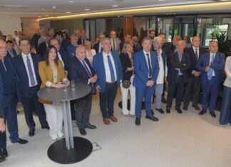 «Οικοδεσπότης» στις Βρυξέλλες ο Γ. Παπαναστασίου