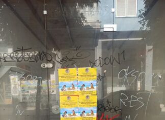 Κάνει και πνεύμα ο Εμπορικός Σύλλογος Αγρινίου με την αφισορύπανσή του