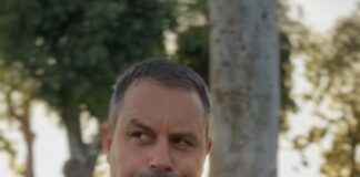 Πάνω από 130 ερωτήσεις στο Σπύρο Διαμαντόπουλο