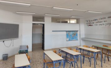 Ά ΕΛΜΕ Αιτωλοακαρνανίας: Επί δεκαετίες κοντέινερ ως μόνιμες αίθουσες διδασκαλίας στο Μεσολόγγι