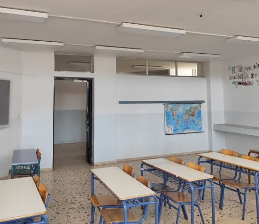 Ά ΕΛΜΕ Αιτωλοακαρνανίας: Επί δεκαετίες κοντέινερ ως μόνιμες αίθουσες διδασκαλίας στο Μεσολόγγι