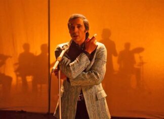 «Ο κύριος Αζναβούρ» στον «Ελληνίς»