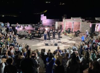 Ενθουσίασαν το κοινό οι δύο συναυλίες – αφιερώματα σε τρεις ποιητές της Ελευθερίας