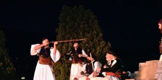 Στην Αμφιλοχία ο Σύλλογος Πανηγυριστών «Ο Άη Συμιός» για τα 200 χρόνια από τη «Μάχη του Καρβασαρά»