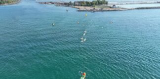 Με επιτυχία ο 11ος Κολυμβητικός Διάπλους στην Τουρλίδα – Τιμήθηκε η Κλεοπάτρα Στογιαννίδου