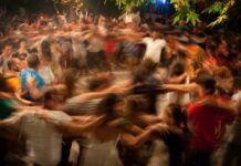 Τι κατάλαβαν οι πολιτευάμενοι «οργώνοντας» χωριά και πανηγύρια;