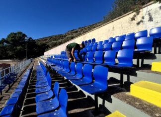 Αμφιλοχία: Νέα όψη στο Κλειστό Γυμναστήριο και το Δημοτικό Στάδιο με τα καθίσματα που δώρισε η ΑΕΚ BC