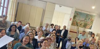 4ο Δημοτικό Σχολείο Αγρινίου: Γιορτή αφιερωμένη στους παππούδες και τις γιαγιάδες
