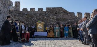 Επιμνημόσυνη δέηση και ρίψη στεφάνων για την 454η Επέτειο της Ναυμαχίας της Ναυπάκτου