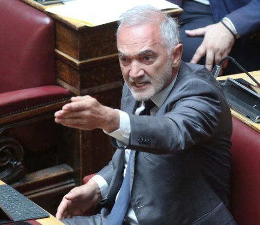 Ο Σαλμάς ετοιμάζει «χτύπημα» για νέο σκάνδαλο