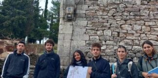 Θέρμο: Φοιτητές του Μετσόβειου Πολυτεχνείου μελετούν την τοπική αρχιτεκτονική