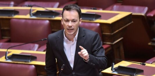 Η επίσκεψη Γεωργιάδη στα Νοσοκομεία θύμισε στο Ζαμπάρα το ανέκδοτο με τον Χότζα