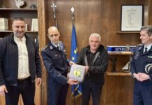 Τρεις νέοι απινιδωτές από την Περιφέρεια Δυτικής Ελλάδος σε Μεσολόγγι και Θέρμο