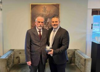 Βράβευση του Καθηγητή Αριστογιάννη Γαρμπή από το Δήμο Μεσολογγίου