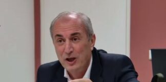 Κωνσταντάρας on fire: «Γιατί δεν έβαλαν το δικηγορικό γραφείο, που ήθελαν, αυτοί που πουλάνε τα μπλουζάκια για την Τριχωνίδα;»